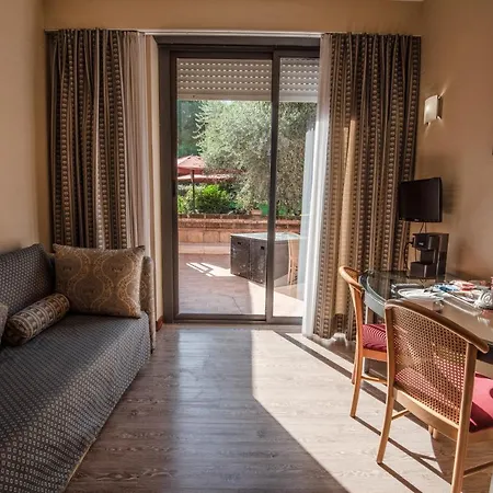 Petra Otel 4*