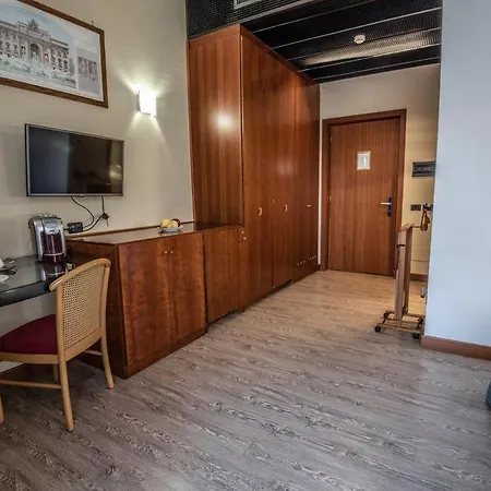 Hotel Petra 4*