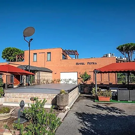 Petra Hotel 4*