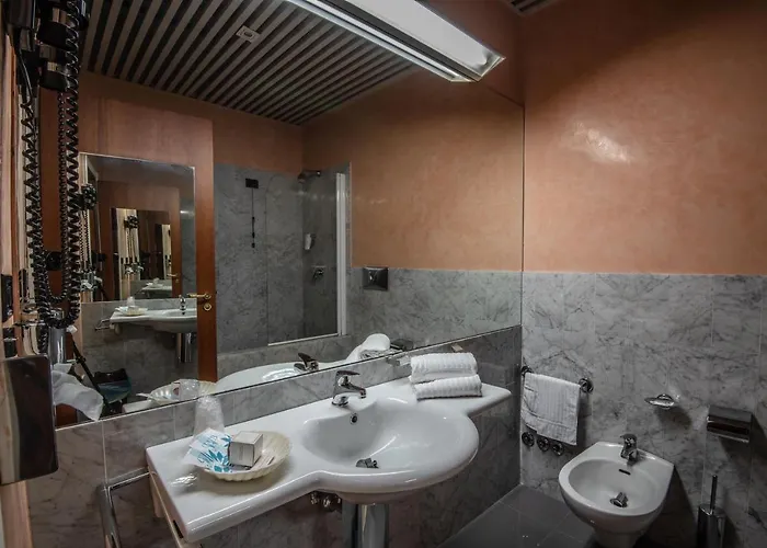 ホテル ペトラ 4*