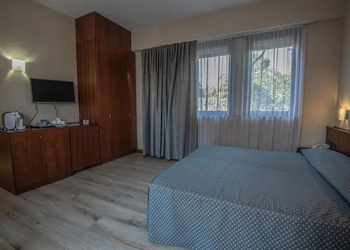 ホテル ペトラ 4*