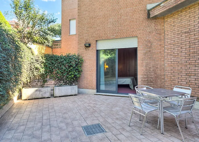 ペトラ ホテル 4*