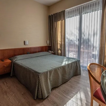 Отель Petra Рим